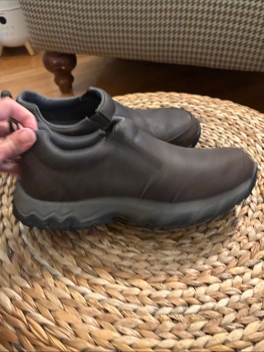 Duluth Trading Co Brown Leather Slip-On Chukka Boots